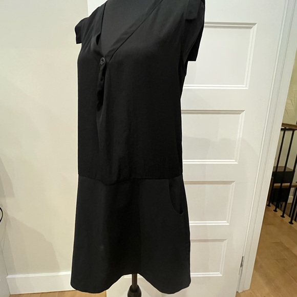 Gap sleeveless lightweight dress with pockets - Picture 7 of 11